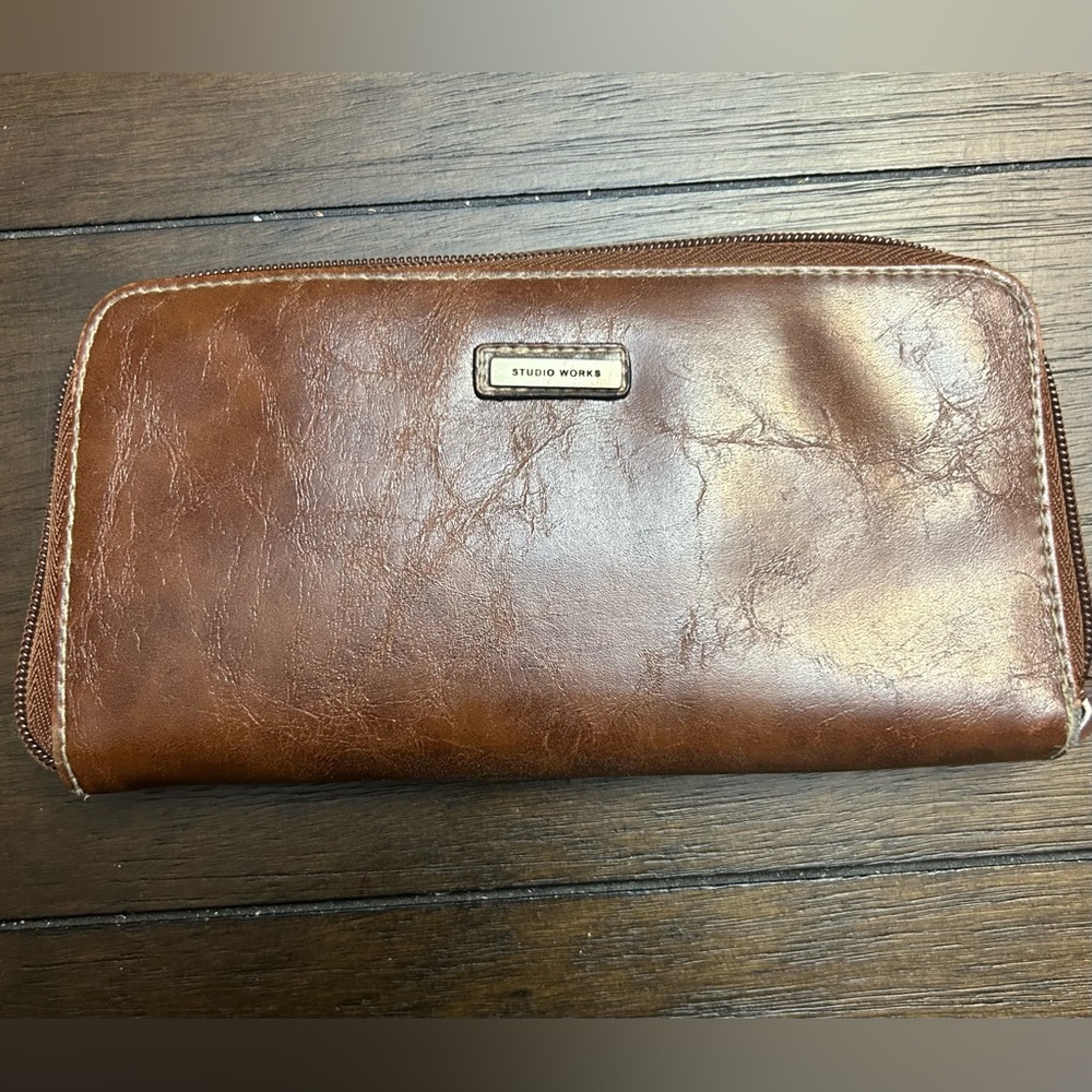 Studio Works Wallet